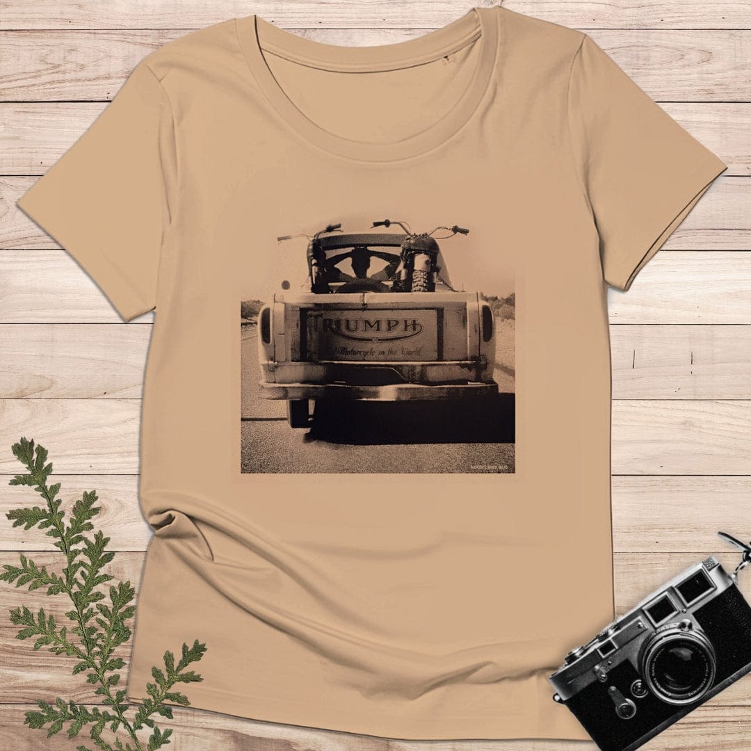 camiseta Camiseta Clásicos sobre Ruedas – Camioneta Pickup con Motos Triumph -