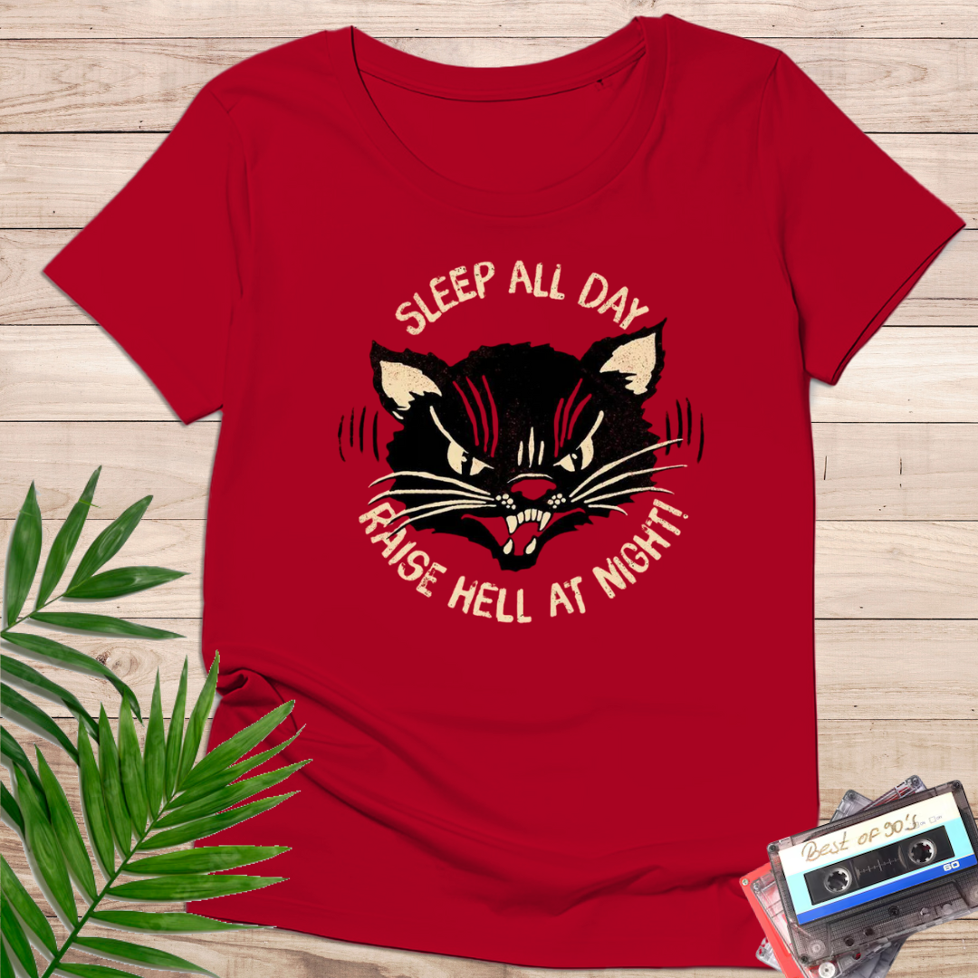 Camiseta "Sleep All Day, Raise Hell at Night" – Gato Rebelde Retro - KolorTees