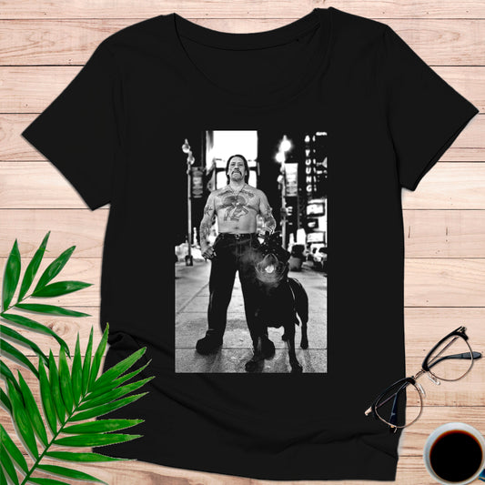 Camiseta "Danny Trejo & Dog – Urban Legend" – Estética Callejera